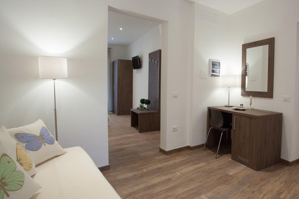 Magnifica Luxury Suites Assise Extérieur photo