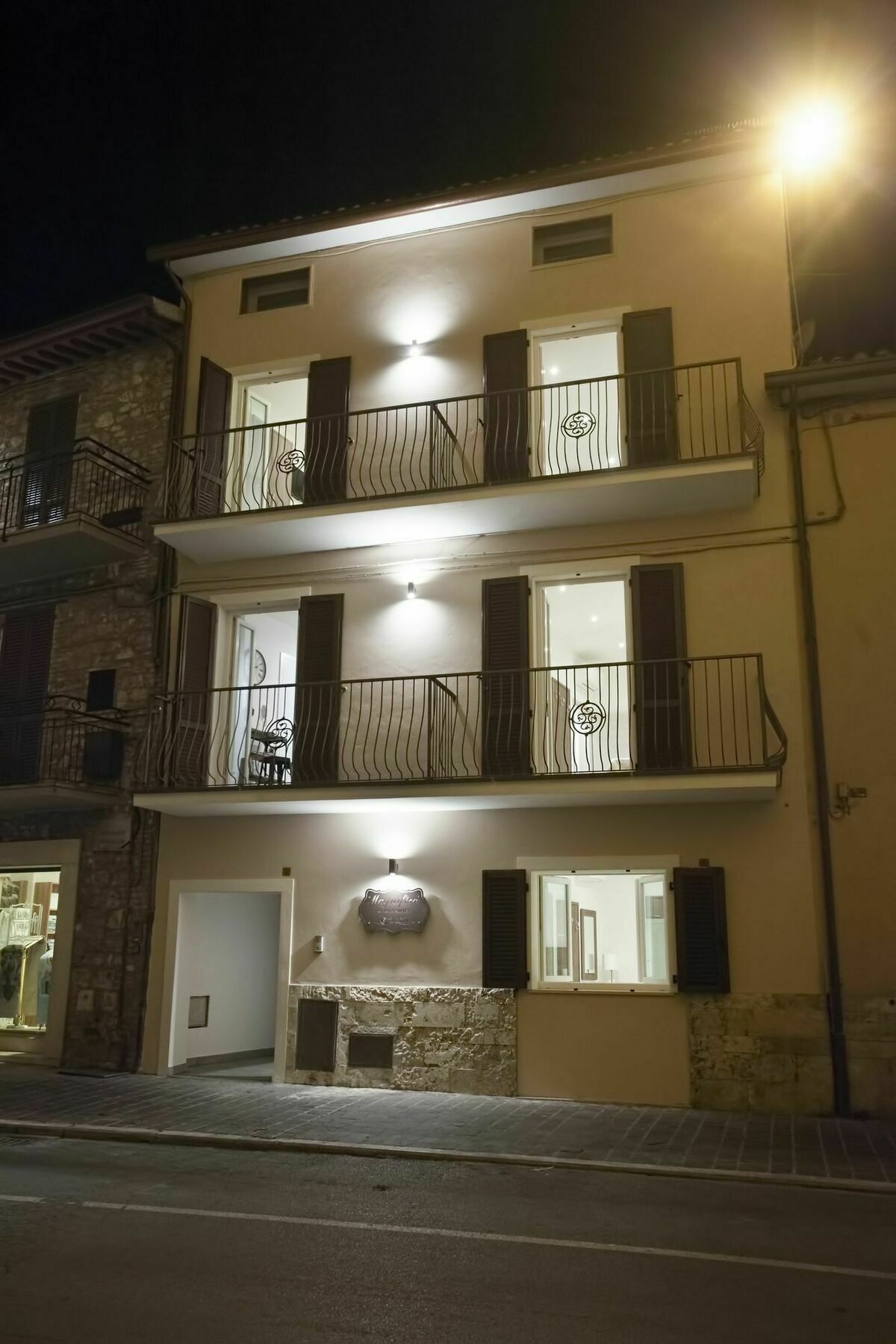 Magnifica Luxury Suites Assise Extérieur photo